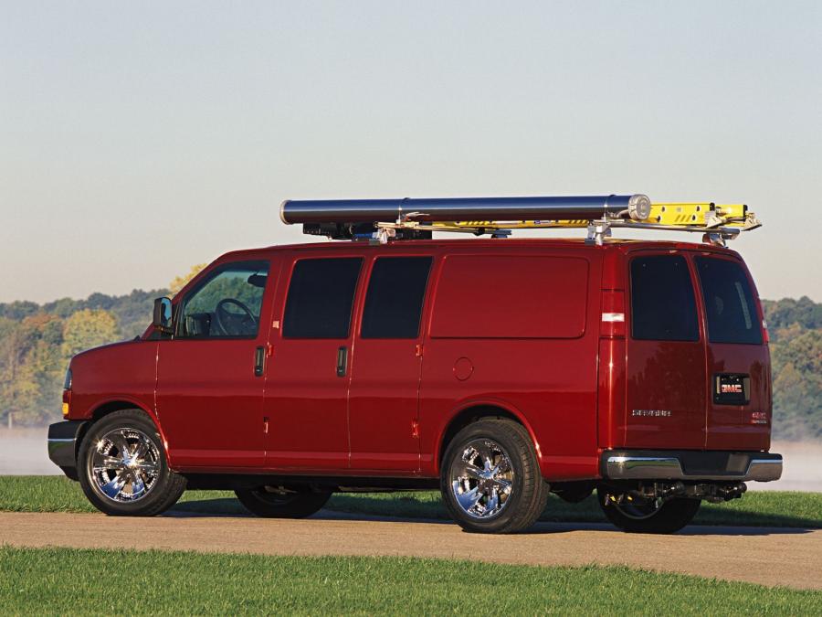  GMC Savana Pro Installer Concept 2002 года  (фото 3 из 4)